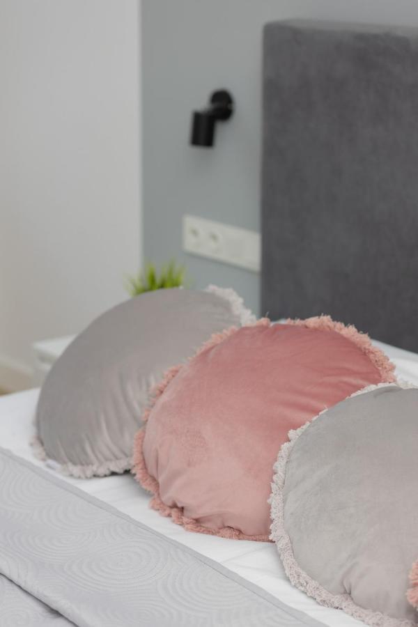 Wola Pet-friendly With Ac Slawinska By Renters Apartmán Varšava