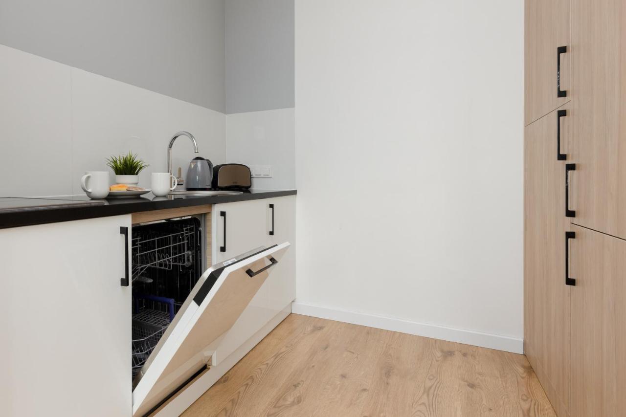 Wola Pet-friendly With Ac Slawinska By Renters Apartmán Varšava