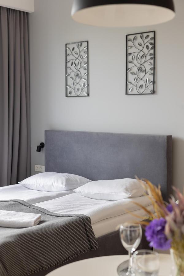 Wola Pet-friendly With Ac Slawinska By Renters Apartmán *