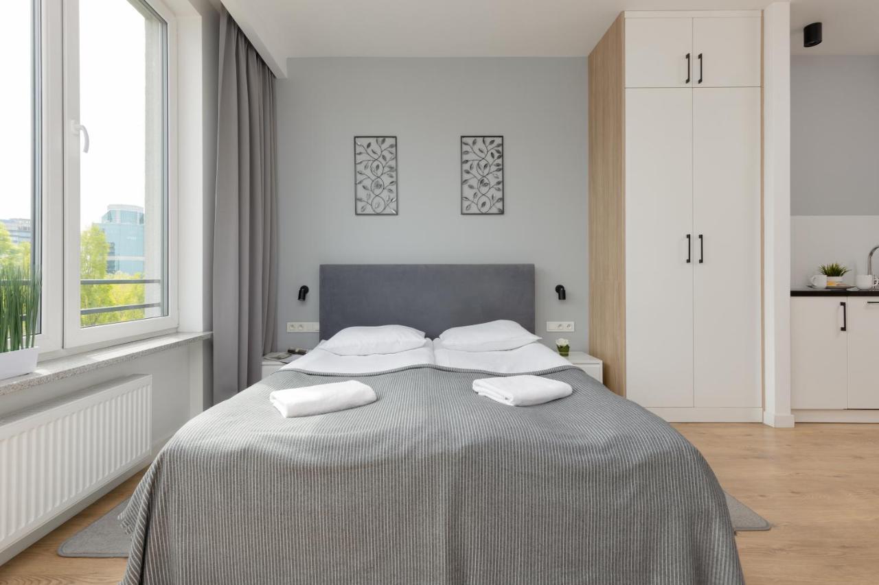 Wola Pet-friendly With Ac Slawinska By Renters Apartmán