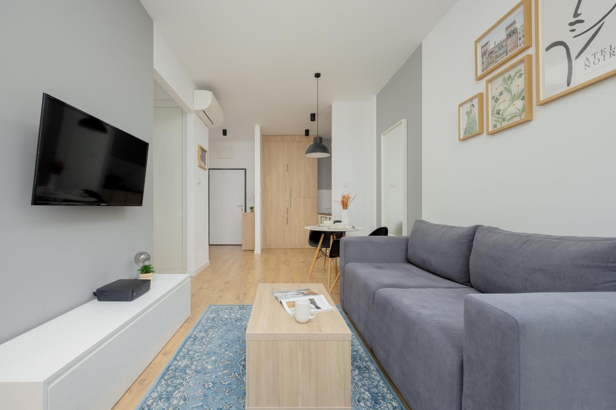 Wola Pet-friendly With Ac Slawinska By Renters Apartmán